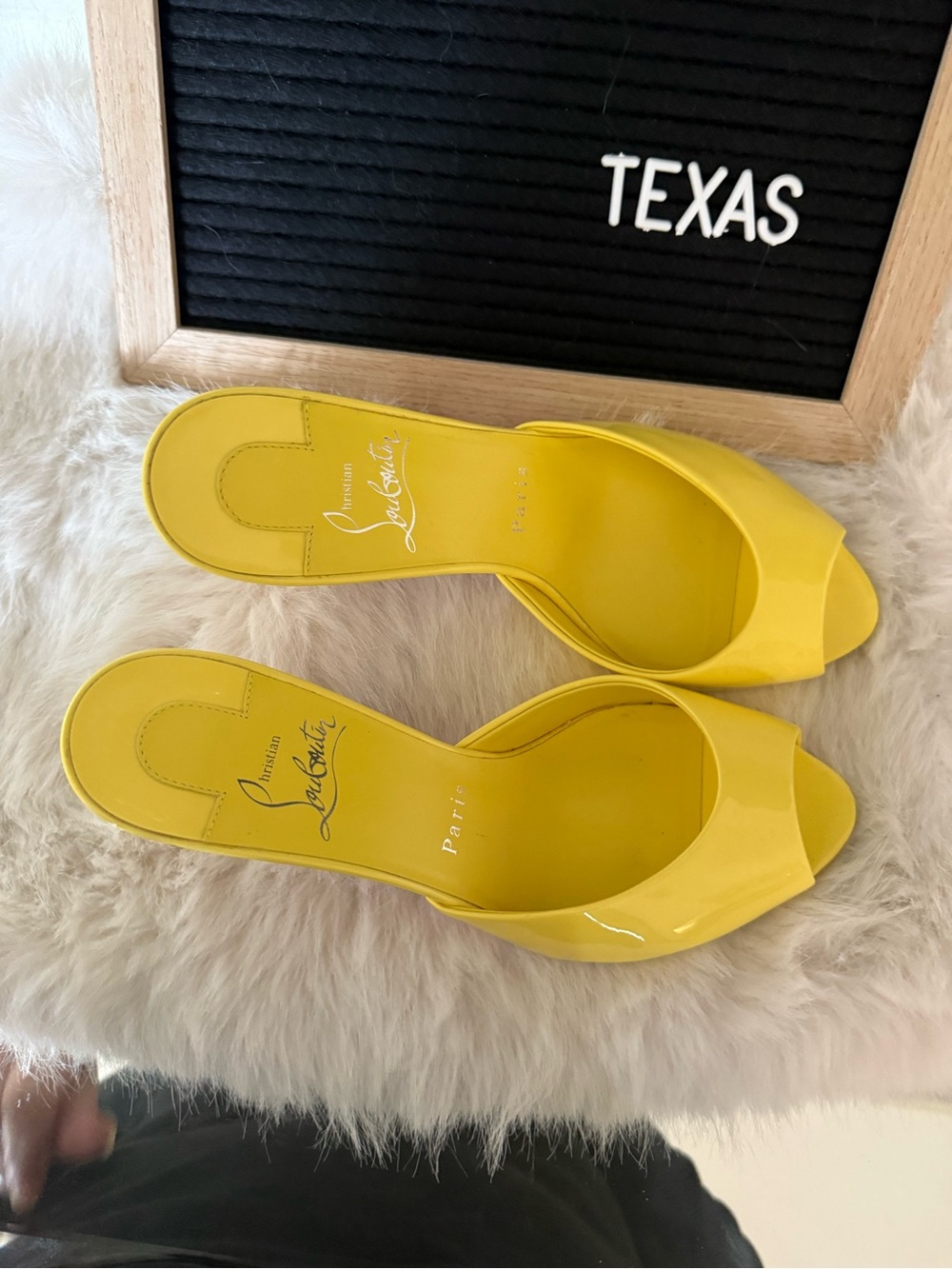 Christian Louboutin Me Dolly 85mm - Picture 8 of 10